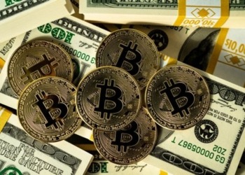 ¿Se avecina un colapso de Bitcoin a $95,000? Descubre las señales de hoy con nuestro gráfico revelador. 4 ¿Se avecina un colapso de Bitcoin a $95,000? Descubre las señales de hoy con nuestro gráfico revelador.