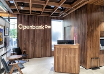 Openbank da el salto a las criptomonedas: compra y guarda bitcoin desde tu móvil sin complicaciones.