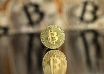 El bitcóin se desploma y se aleja de la barrera de los 100.000 dólares