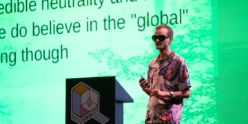 Vitalik Buterin, el creador de Ethereum, afirma que Argentina ha pasado de la preocupación a la esperanza en solo cinco años.