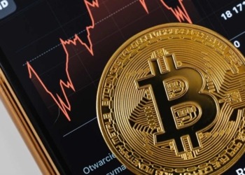 Causas detrás del desplome del bitcoin: ¿miedo generalizado o búsqueda de ventajas?