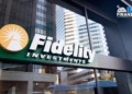 Fidelity supera los 250 millones de USD con su innovador fondo en Ethereum, mientras ETH se estabiliza por encima de los 3.000 USD.