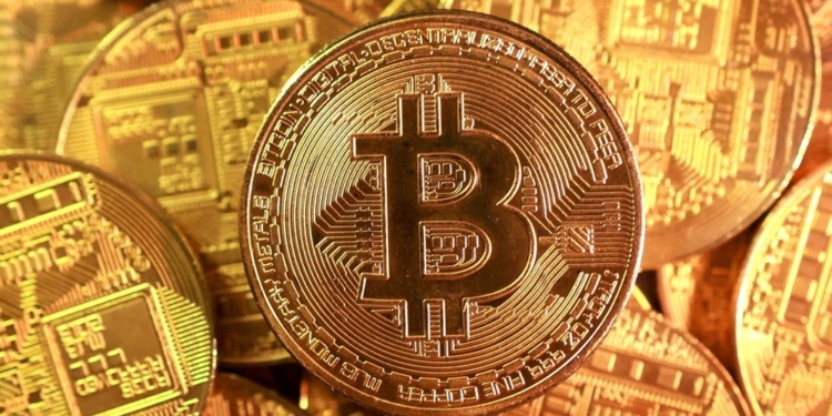 El bitcoin pierde impulso y se desploma por debajo de los $90,000: ¿se despiden los inversores de los activos de riesgo?