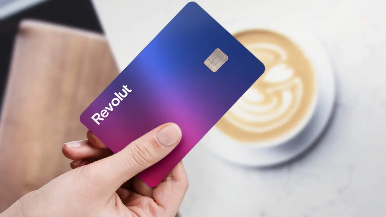 Revolut incorpora Solana: descubre cómo gestionar pagos, transferencias y staking desde tu móvil. 1 Revolut incorpora Solana: descubre cómo gestionar pagos, transferencias y staking desde tu móvil.