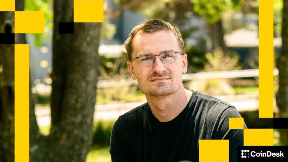 El nuevo proyecto de monedas digitales de Base provoca controversia en la comunidad y revierte el ambiente en X 1 El nuevo proyecto de monedas digitales de Base provoca controversia en la comunidad y revierte el ambiente en X