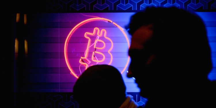 El futuro de las criptomonedas: ¿qué depararán los precios de bitcoin, ether, Solana y XRP en 2026?