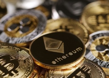 Ethereum desafía el soporte de $3,100: ¿se avecina un estallido de altcoins?