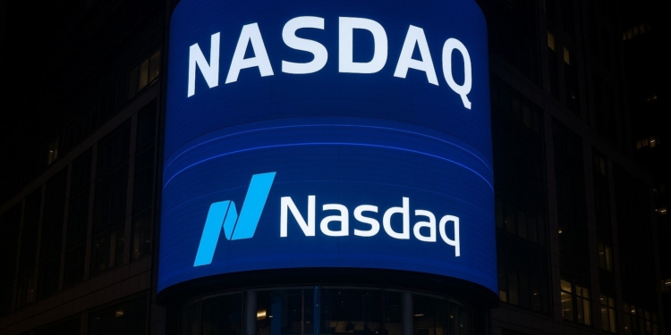 Nasdaq urge a la SEC a abrir las puertas a las opciones de inversión en ETFs de Bitcoin y Ethereum