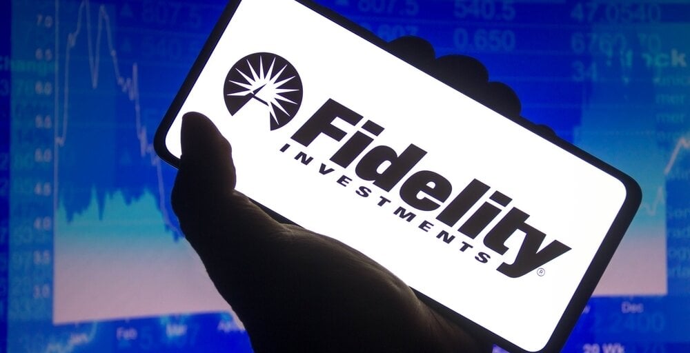 Fidelity Investments se adentra en el mundo de las criptomonedas con su nueva stablecoin vinculada al dólar en la blockchain de Ethereum. 1 Fidelity Investments se adentra en el mundo de las criptomonedas con su nueva stablecoin vinculada al dólar en la blockchain de Ethereum.
