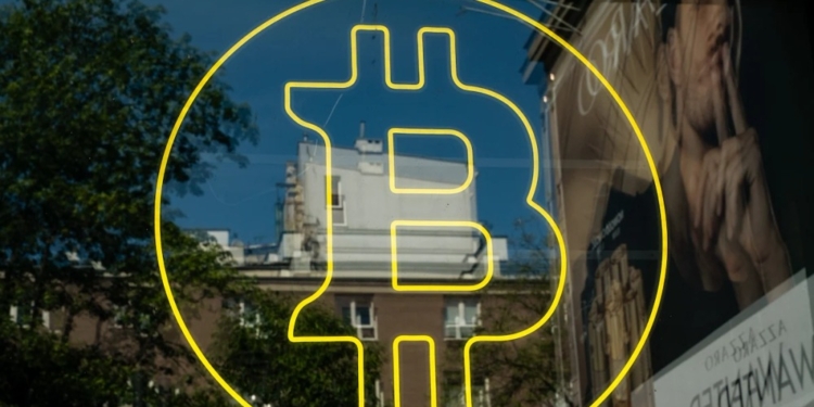 La sorprendente resurgencia de Bitcoin: ¿ha olvidado ya la liquidación del jueves? 1 La sorprendente resurgencia de Bitcoin: ¿ha olvidado ya la liquidación del jueves?