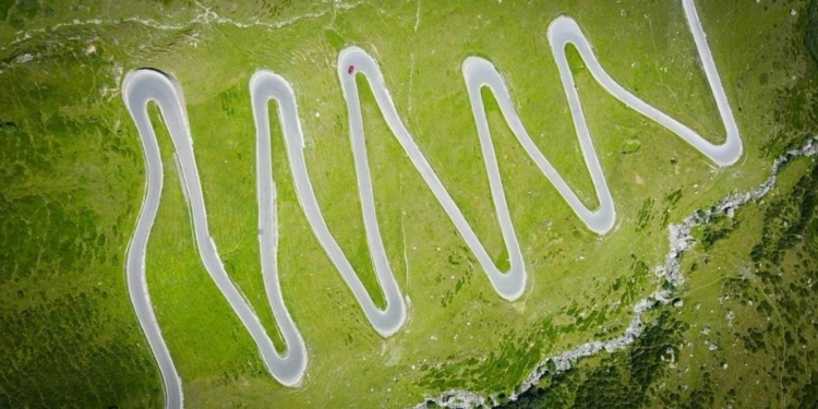 El precio del Bitcoin se estabiliza, pero COIN, CRCL, IREN y RIOT sorprenden con impresionantes ganancias.