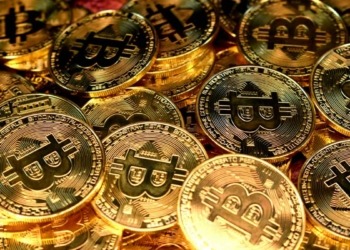 El desplome de Bitcoin sorprende mientras Ethereum se transforma con su gran actualización