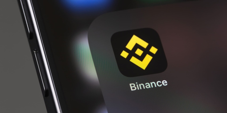 Binance acumula su mayor reserva de Bitcoin en 15 meses ¿prepara un movimiento que sacuda el mercado?