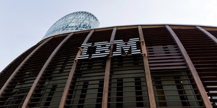 La IA provoca el mayor batacazo de IBM desde 2000: acciones se hunden un 13%