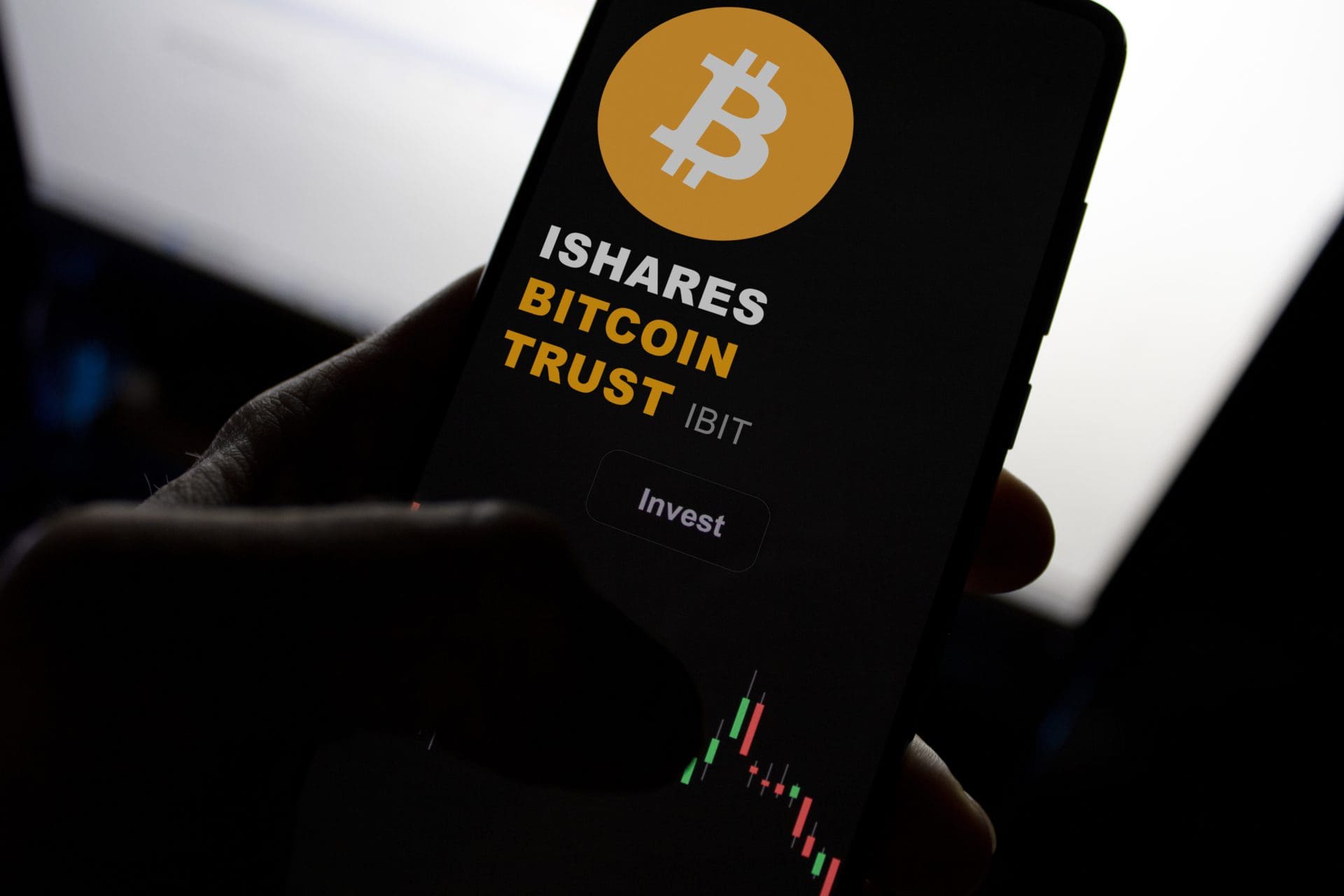 Éxodo de 85.000 BTC de los ETF en cuatro meses: ¿por qué los inversores huyen hacia el oro? 1 Éxodo de 85.000 BTC de los ETF en cuatro meses: ¿por qué los inversores huyen hacia el oro?