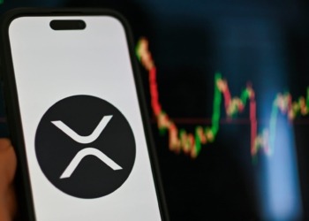 XRP en peligro tras ceder soporte clave: ¿está al borde de un desplome del 34%? 4 XRP en peligro tras ceder soporte clave: ¿está al borde de un desplome del 34%?