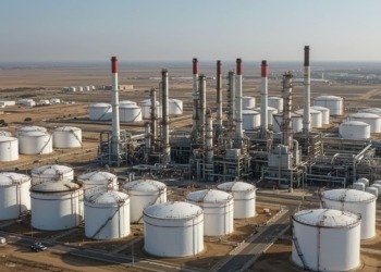 Drones paralizan una de las mayores refinerías del mundo: alarma en el corazón petrolero saudí