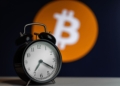 Bitcoin toca 70.000 y se desploma en minutos: ¿manipulación o corrección? 11 Bitcoin toca 70.000 y se desploma en minutos: ¿manipulación o corrección?