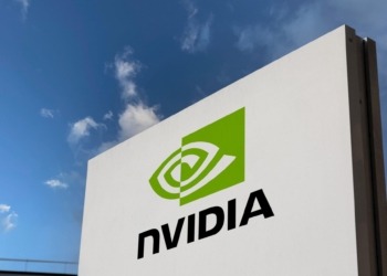 ¿Por qué un magnate de Tesla acaba de invertir 180 millones en Nvidia y asegura que la IA apenas comienza?