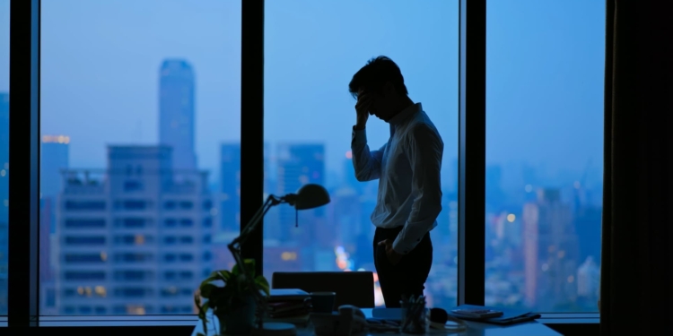 Venganza cripto: pierde 816.000 dólares y envenena a su socio