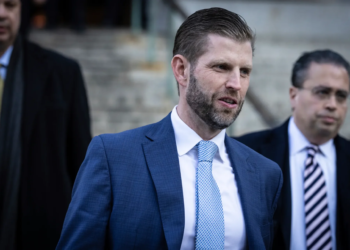 Eric Trump acusa a la banca de bloquear deliberadamente los intereses de las stablecoins: ¿qué se esconde detrás?