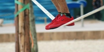 Las sombras del colapso: ¿Está Bitcoin a las puertas de una caída aún más severa?