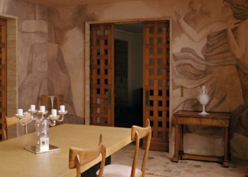 Un apartamento surrealista con frescos de Elvira Solana marca el nuevo rumbo creativo de su arquitecto: un reflejo de su propia experiencia y la de sus clientes. 4 Un apartamento surrealista con frescos de Elvira Solana marca el nuevo rumbo creativo de su arquitecto: un reflejo de su propia experiencia y la de sus clientes.