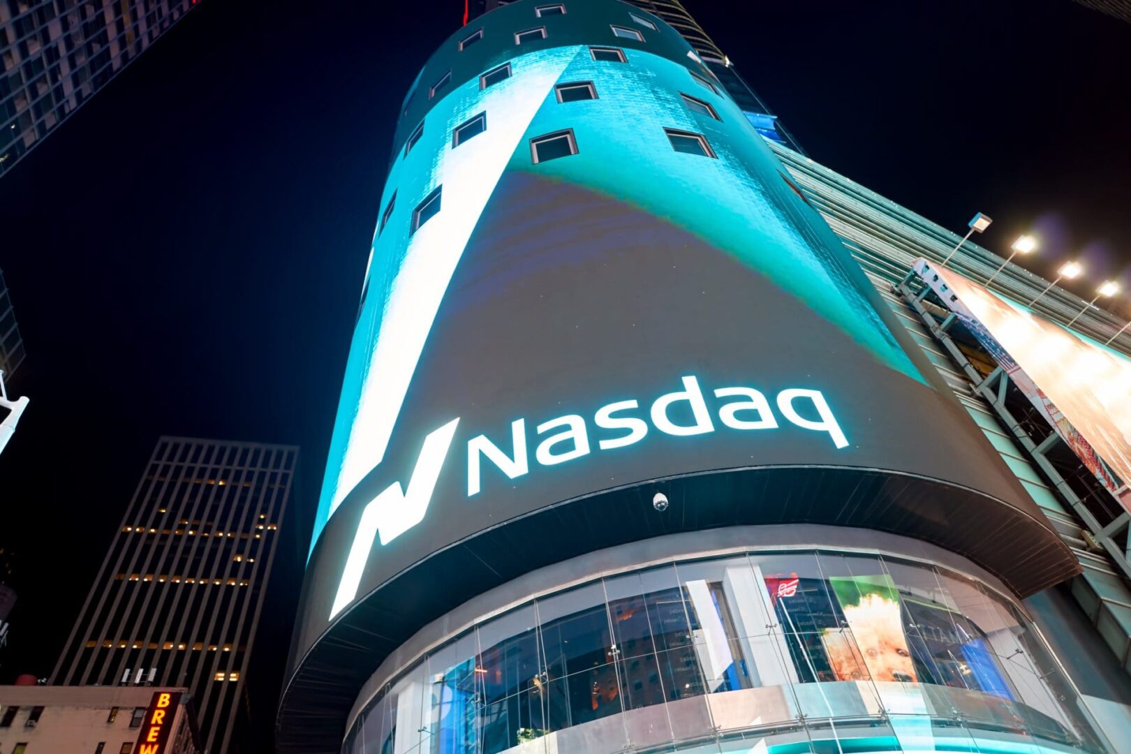 Nasdaq y Kraken se alían para tokenizar acciones y sacudir la bolsa tradicional