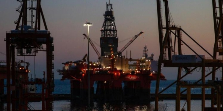 La minería de Bitcoin en jaque: ¿El precio en peligro mientras el petróleo se dispara por encima de los $100?