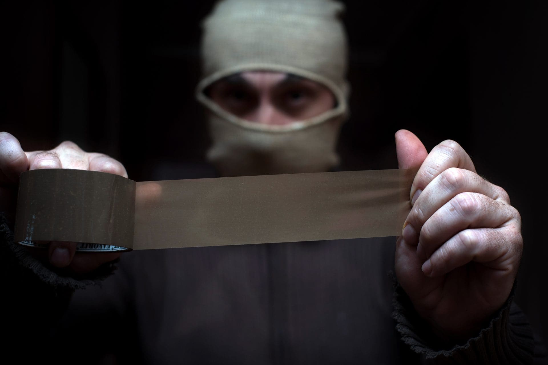 Golpe al Bitcoin: pareja francesa despojada de un millón tras ser amenazada con cuchillo 1 Golpe al Bitcoin: pareja francesa despojada de un millón tras ser amenazada con cuchillo