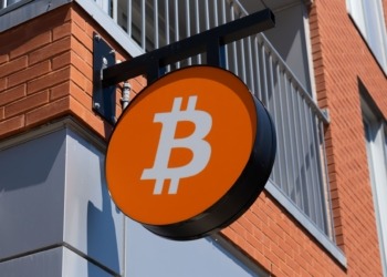 Bitcoin se mantiene firme mientras el oro se hunde y las bolsas se tambalean: ¿calma pasajera o aviso de cambio? 7 Bitcoin se mantiene firme mientras el oro se hunde y las bolsas se tambalean: ¿calma pasajera o aviso de cambio?