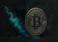 Alerta en el mercado: ¿Puede Bitcoin desplomarse hasta los $60,000 debido a una crucial señal de venta?