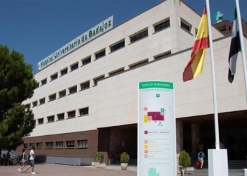 Terrible accidente en la Ex-300: un hombre de 41 años lucha por su vida en Solana de los Barros 4 Terrible accidente en la Ex-300: un hombre de 41 años lucha por su vida en Solana de los Barros