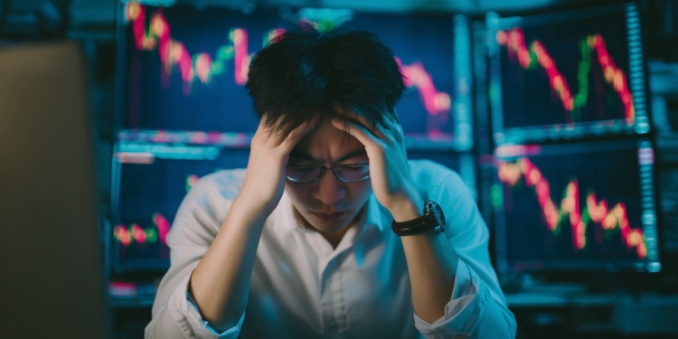 Los mercados asiáticos se desploman tras la crisis en Oriente Medio: ¿empieza un efecto dominó global?