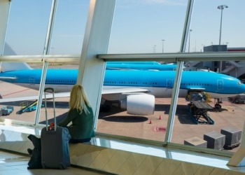 La UE pide limitar coches y vuelos ante la amenaza de quedarse sin combustible