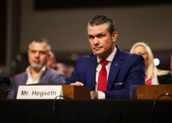 ¿Buscaba sacar ventaja con la guerra? Secretario de Defensa de EE. UU. intentó invertir millones en fondos de defensa antes del ataque a Irán 4 ¿Buscaba sacar ventaja con la guerra? Secretario de Defensa de EE. UU. intentó invertir millones en fondos de defensa antes del ataque a Irán