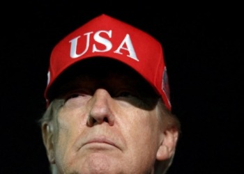 namespace Practice05
{ public class Product { public string name 4 namespace Practice05
{ public class Product { public string name