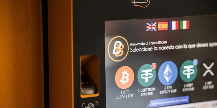 Revoluciona tu inversión: Bit2Me presenta una app que combina criptomonedas, acciones y fondos en un solo lugar.