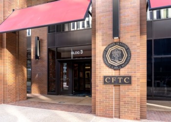 ¿Conocían de antemano las revelaciones de Trump? La CFTC indaga en actividades dudosas del mercado del petróleo.