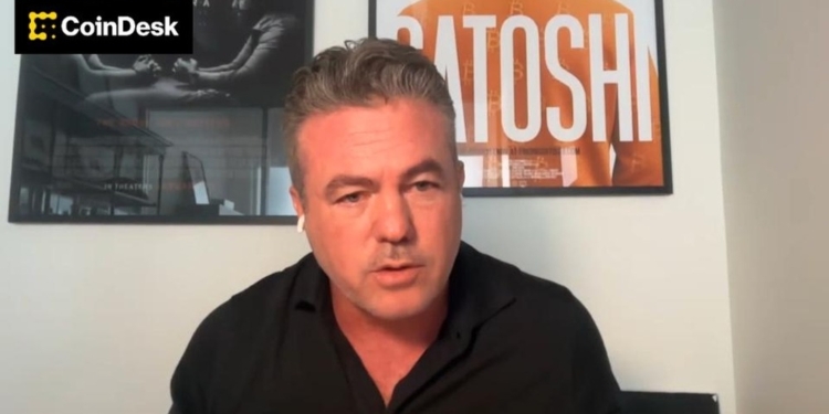 En la caza de Satoshi: cineastas exploran el enigma más grande de las criptomonedas