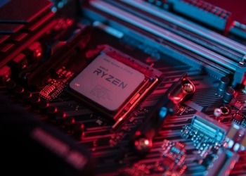 AMD alcanza los 330 dólares impulsada por la explosiva demanda de chips de inteligencia artificial.