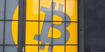 La caída de Bitcoin tras rozar los 79,500 dólares: ¿se apaga la ilusión de Irán?