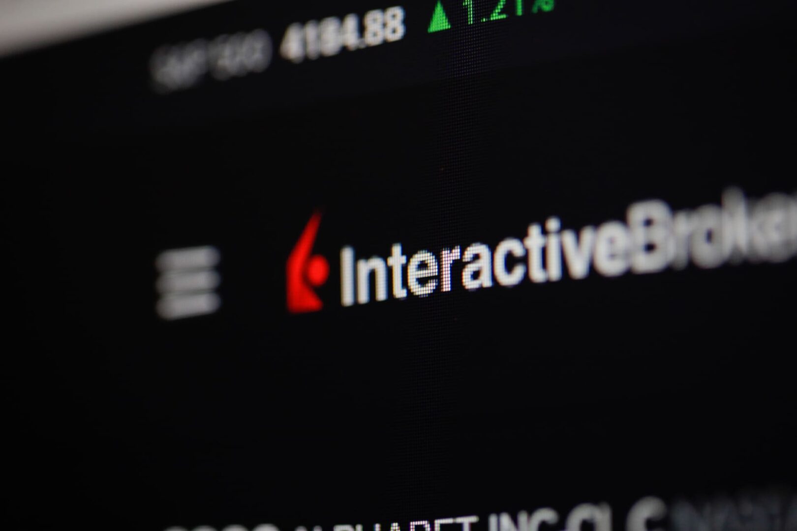 Gigante broker desembarca en Europa con Bitcoin y criptomonedas: ¿cambio de reglas del juego?