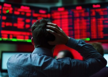 Empresas liquidan Bitcoin con pérdidas: ¿se está resquebrajando la estructura del mercado?