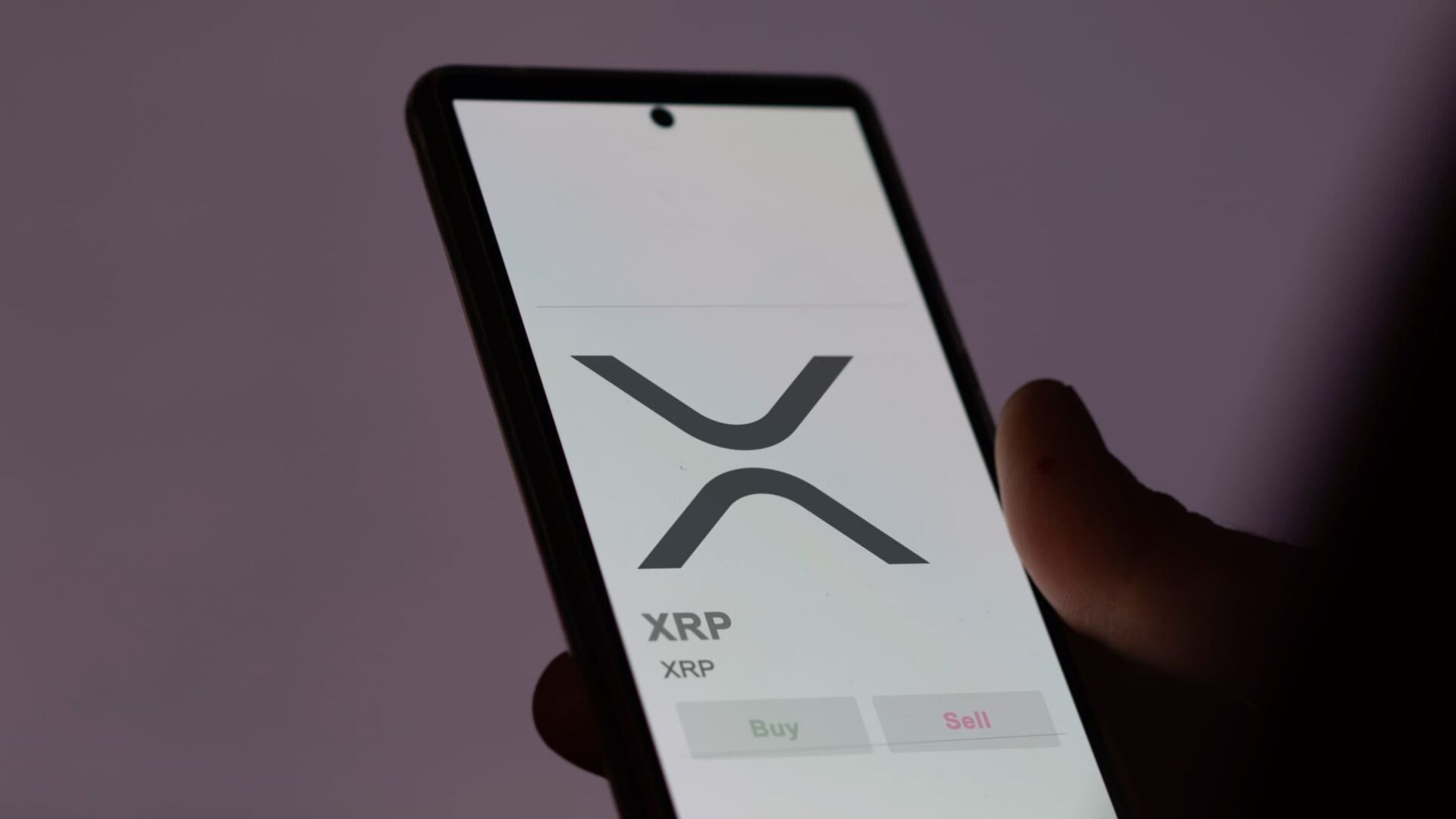 XRP se desploma a 1,33 USD: ¿por qué cada repunte termina en venta?