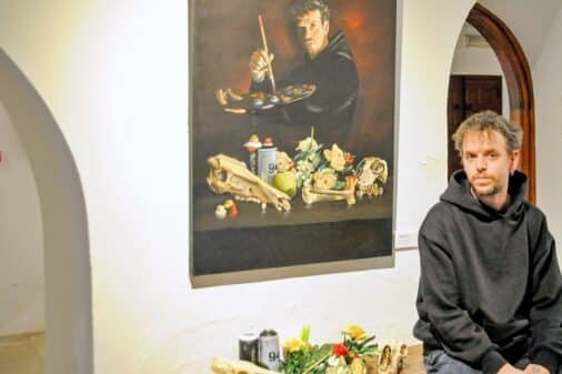Manuel Solana transforma el bodegón clásico a su estilo personal