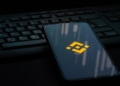 Binance retira seis criptomonedas y provoca desplomes de hasta el 32%: ¿qué oculta el movimiento?