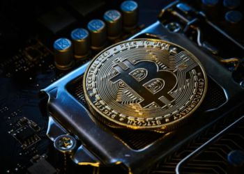 Inversores inyectan 731 millones en ETFs de Bitcoin y Ethereum en solo una semana