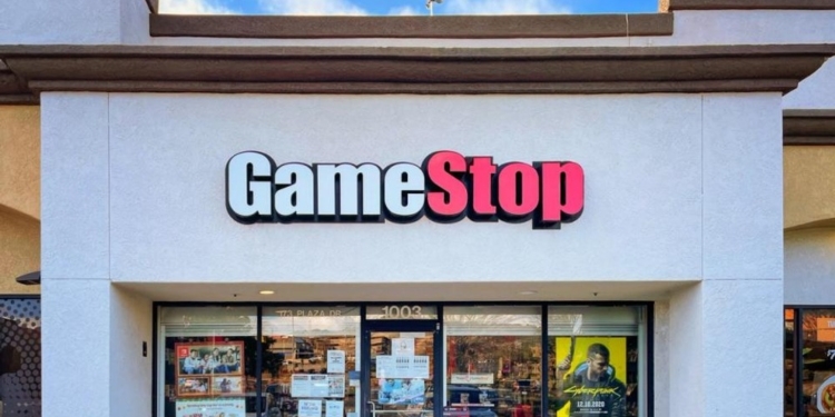 La sorpresiva oferta de GameStop en eBay pone en jaque una reserva de bitcoin valorada en 368 millones de dólares.