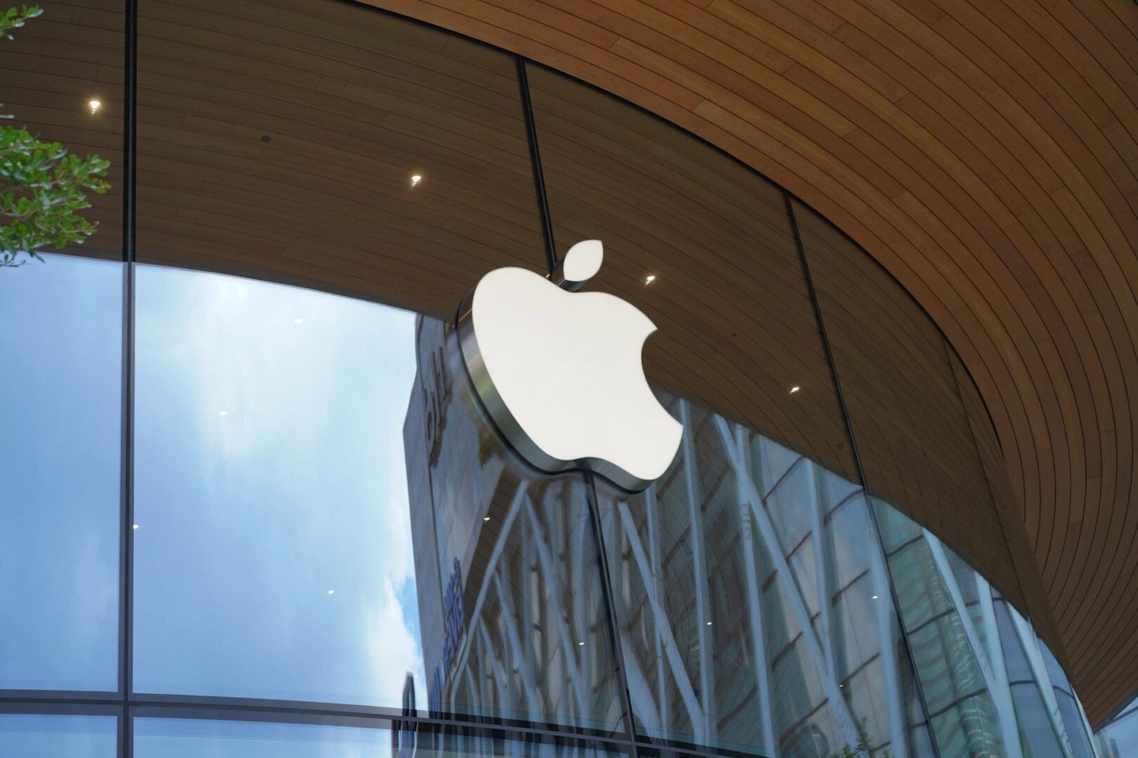 Apple planea una revolución en su cadena de producción: ¿chips fabricados en EE. UU. con Intel y Samsung?